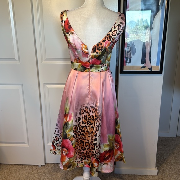 Va va voom Floral and Leopard Print Pink Dress - Picture 8 of 15